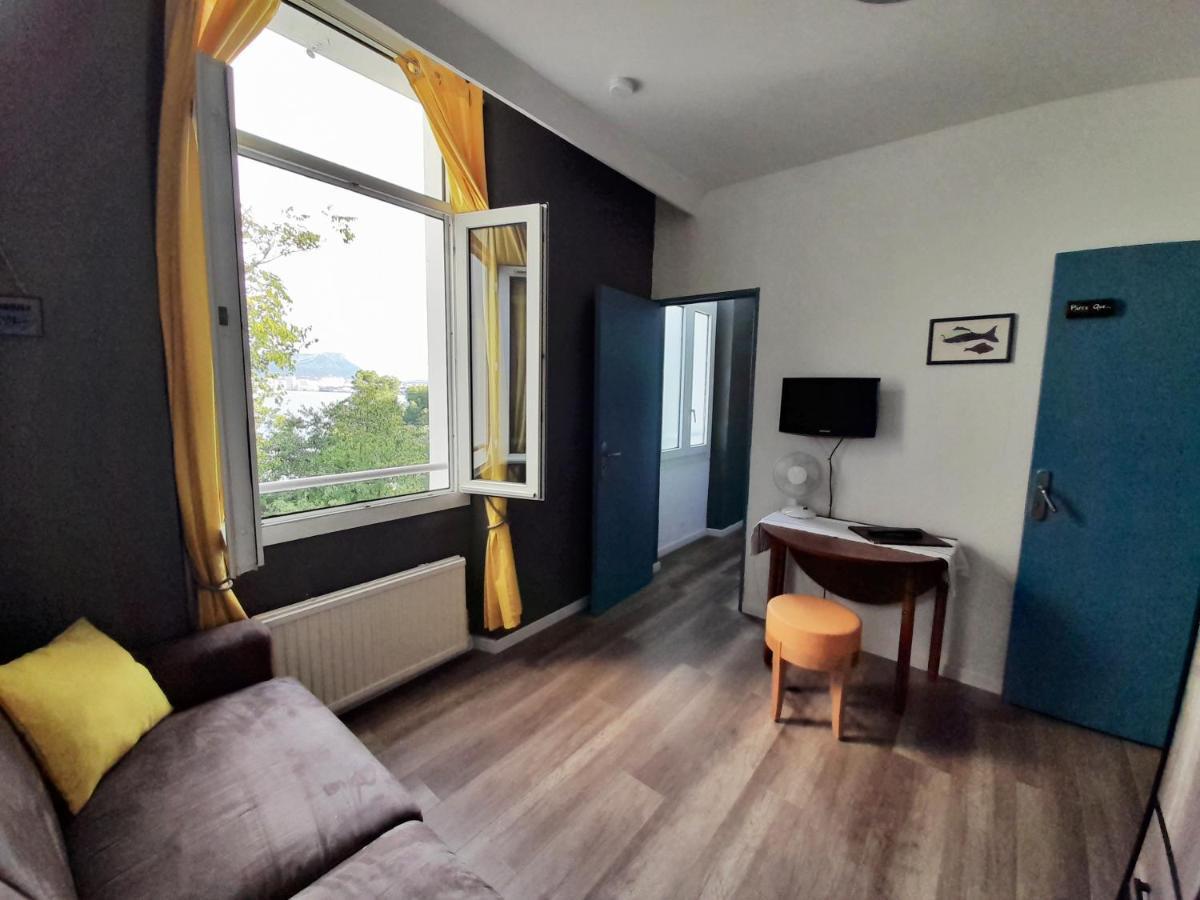 Villa-Chateau Les Terrasses - Tamaris, Plage Des Sablettes, Mer Au Bas De La Propriete Ла Сен-сюр-Мер Екстериор снимка