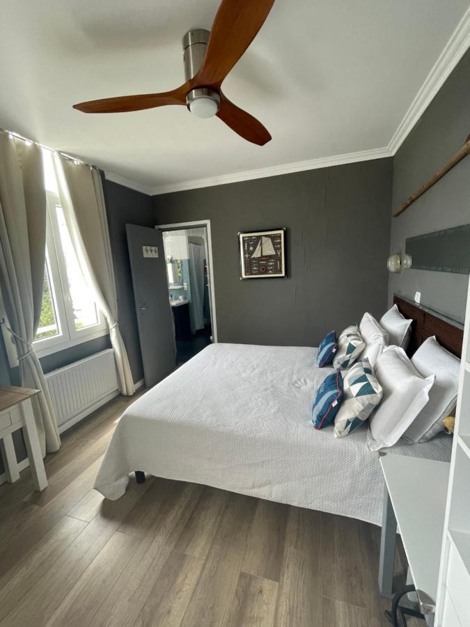 Villa-Chateau Les Terrasses - Tamaris, Plage Des Sablettes, Mer Au Bas De La Propriete Ла Сен-сюр-Мер Екстериор снимка